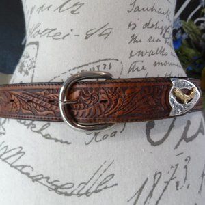 Silver Creek Collection leather belt sz 32 ladies